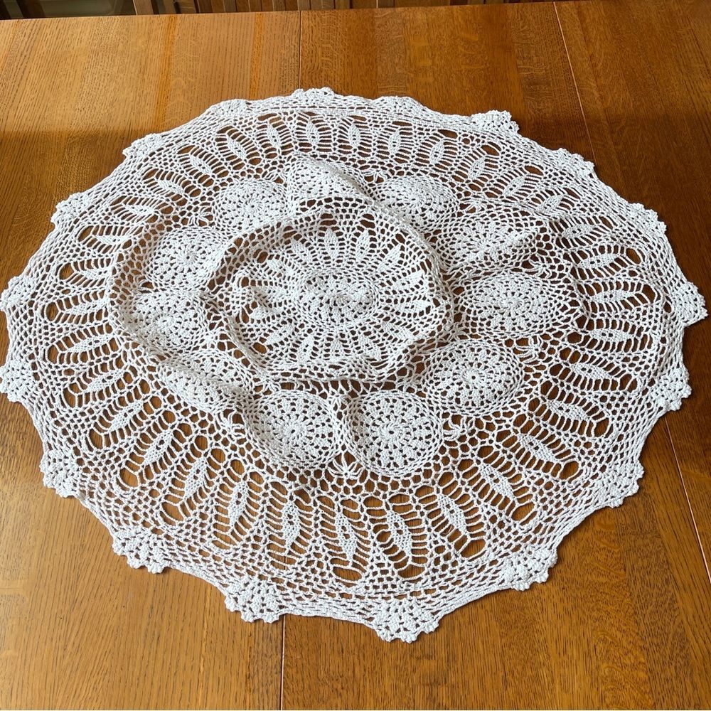 Hand Crocheted Round Lace Table Topper Doily Cream 34 Inch Vintage